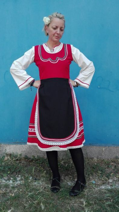 Женска носия-тракийска,126