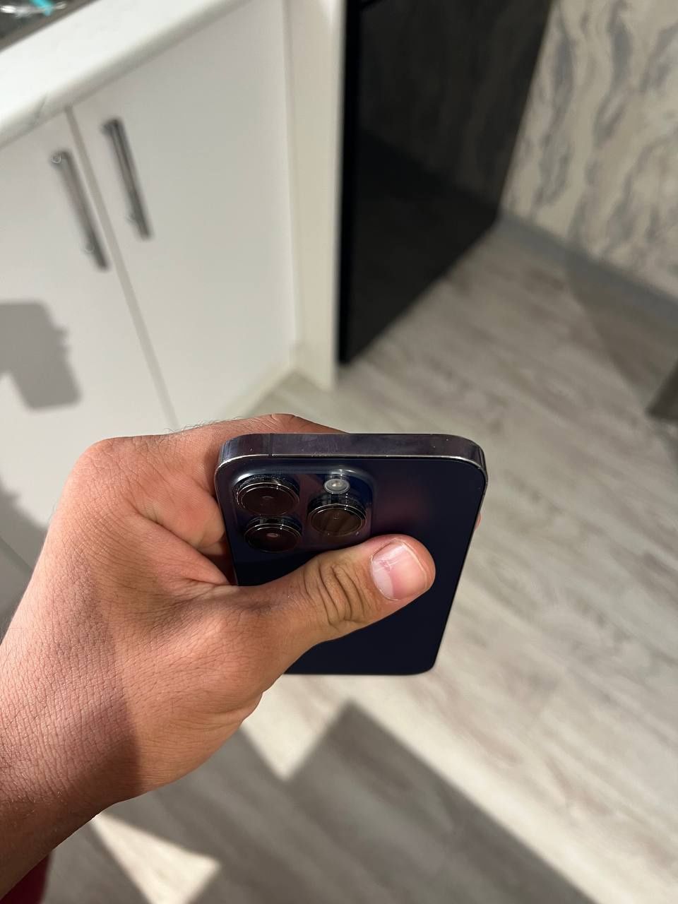 iPhone 14 pro...