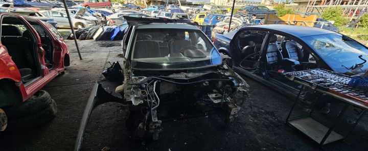 Far dreapta Renault Megane a 2-a generatie