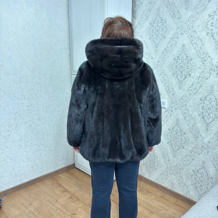 Продам норковую шубу в расрочку