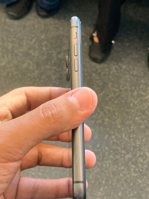 iphone 11 64 gb qora
