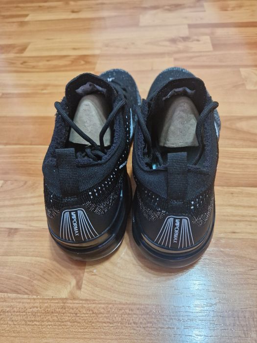 Vapormax 2023 model nou