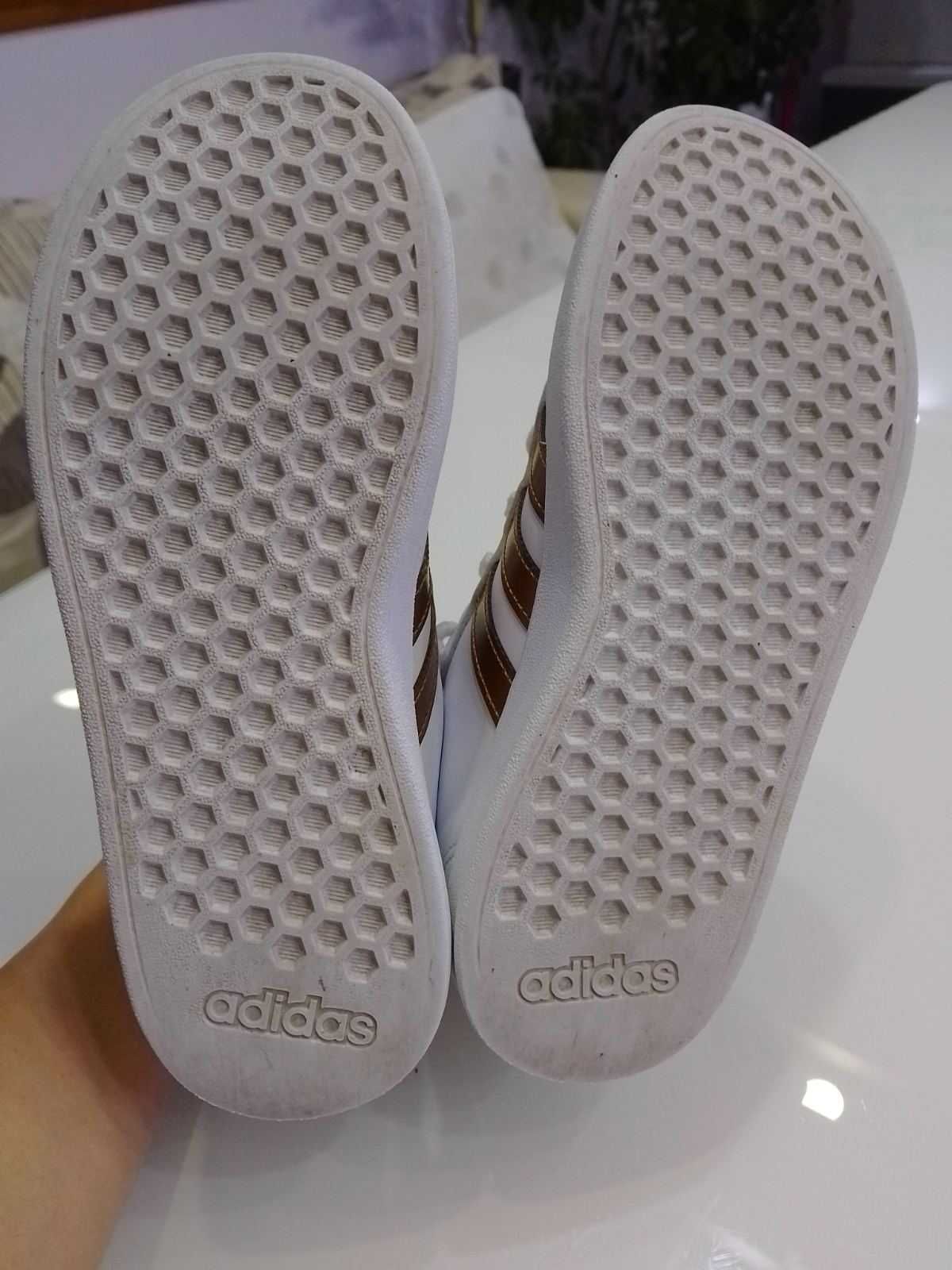 Маратонки Adidas 33 номер