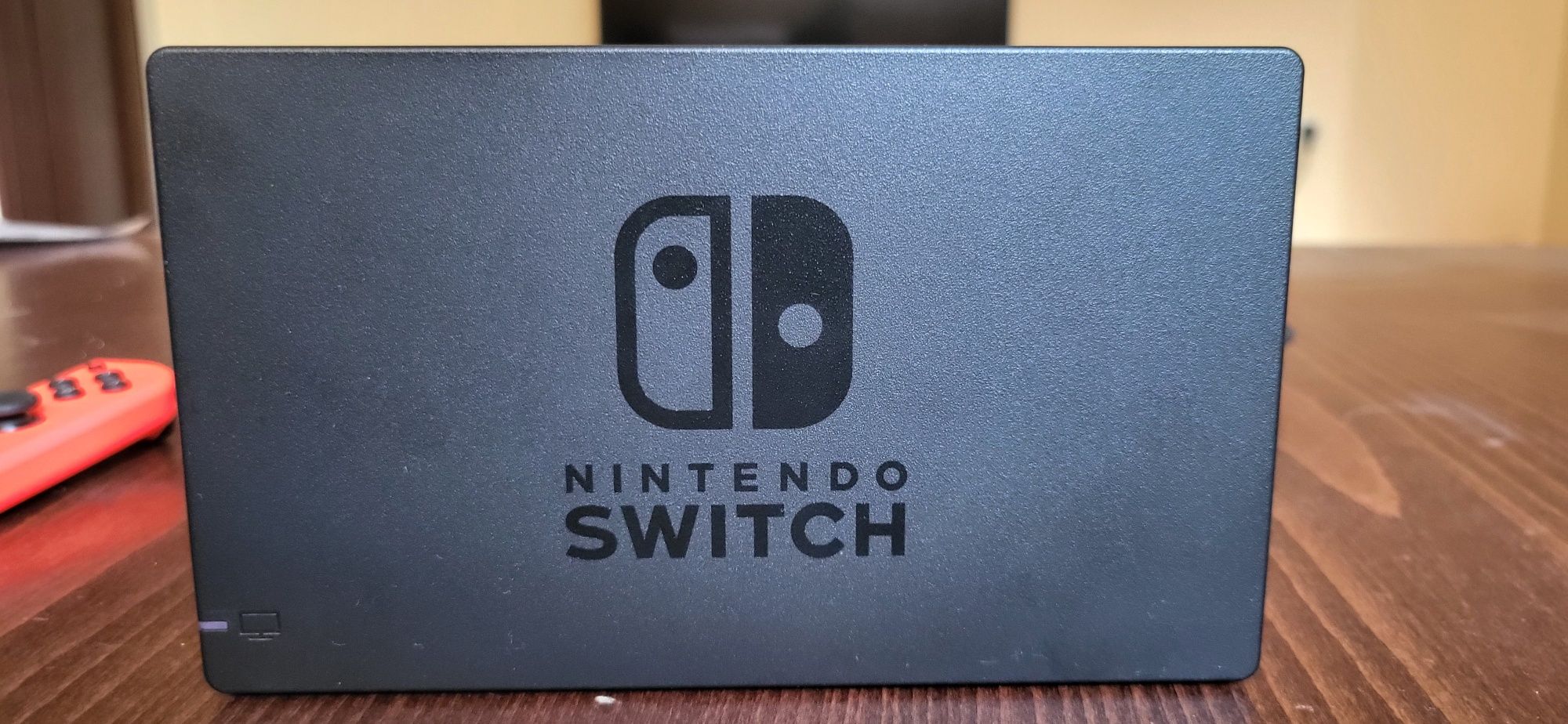 Nintendo Switch Sport + Super Mario Bros. DELUXE