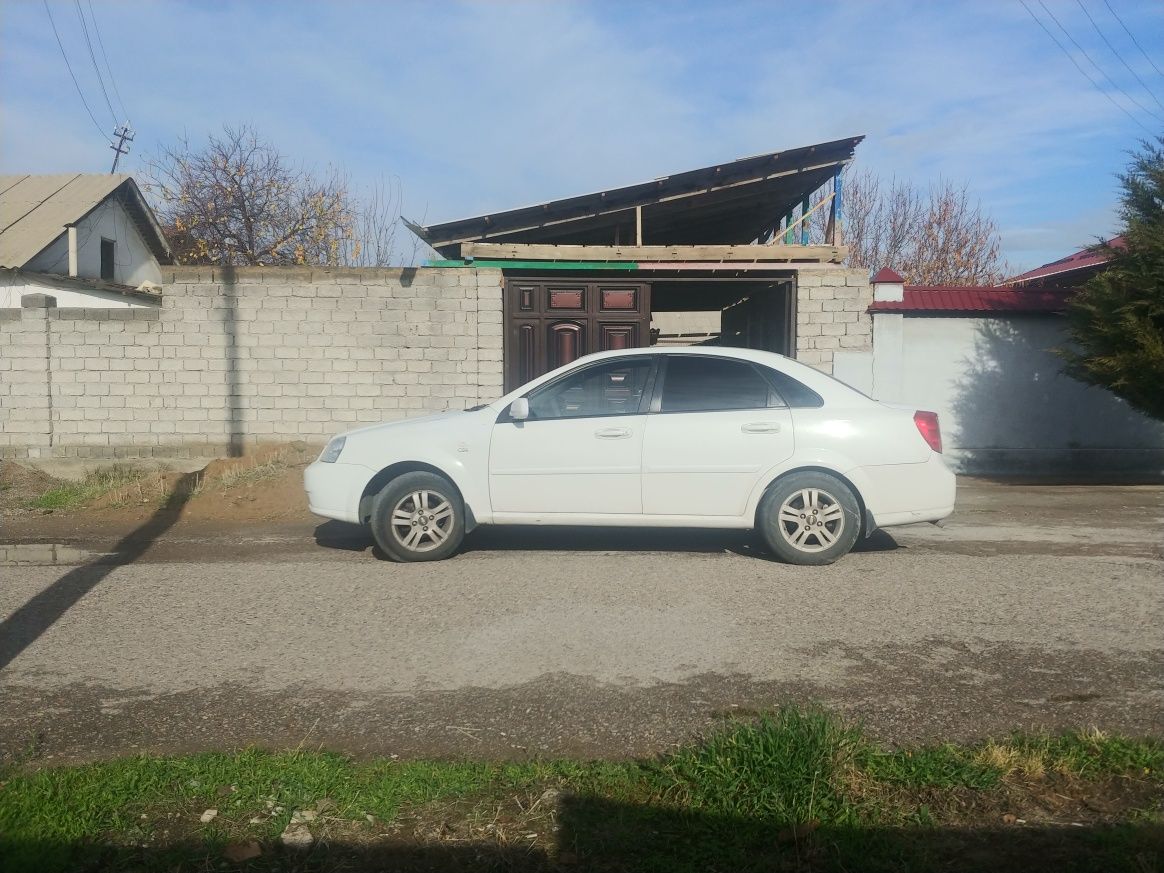 Lacetti 2010 3-pozitsiya avtomat