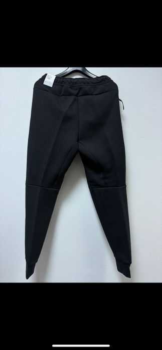 Nike Sportswear - Tech Fleece