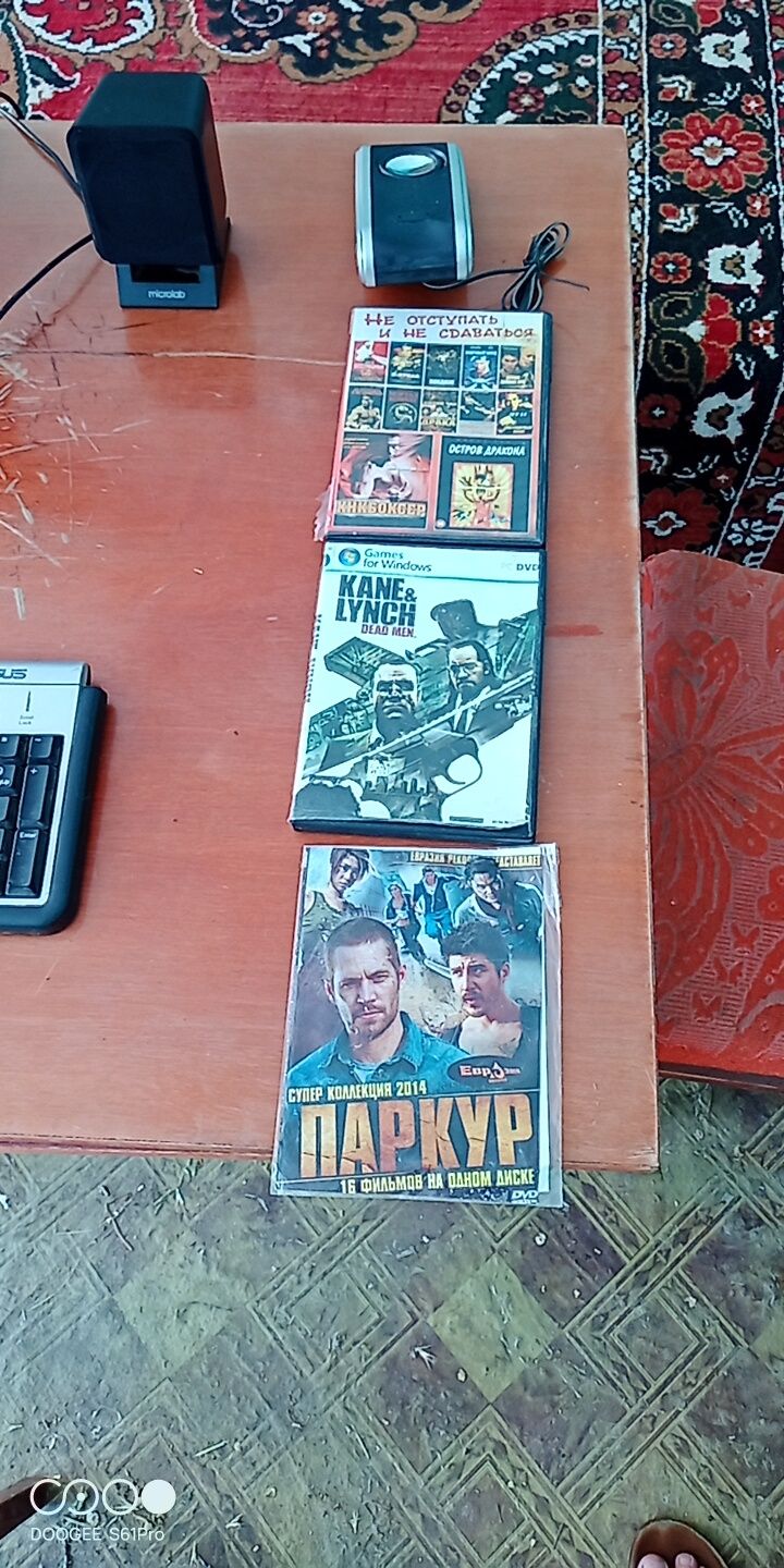 Продам монитор женский диск