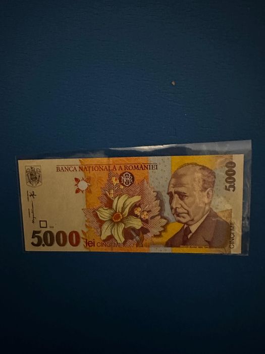 Vând bacnota 5000