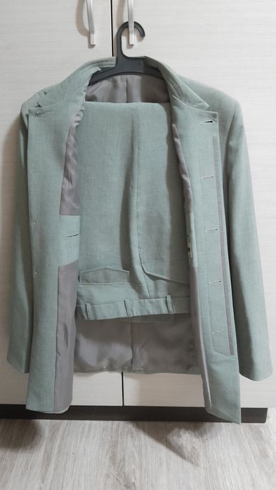 Мъжки кстюм, номер 38