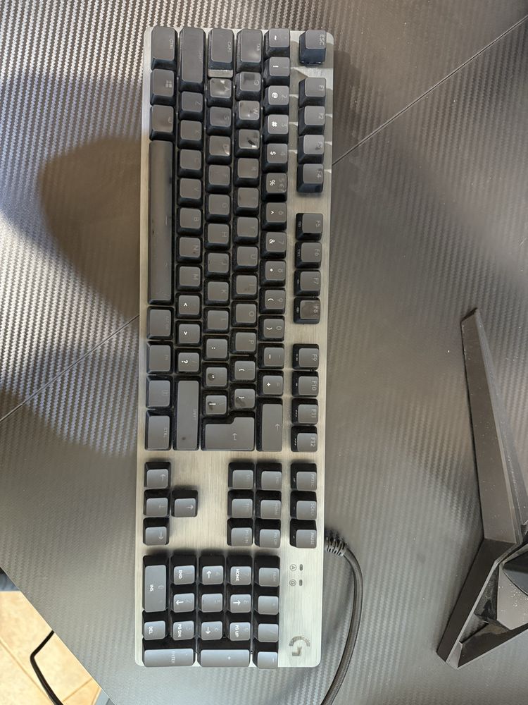 Клавиатура Logitech G513 Carbon