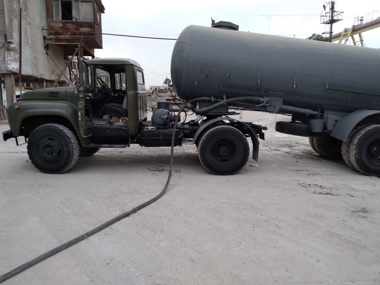 Зил 441510 цементовоз
