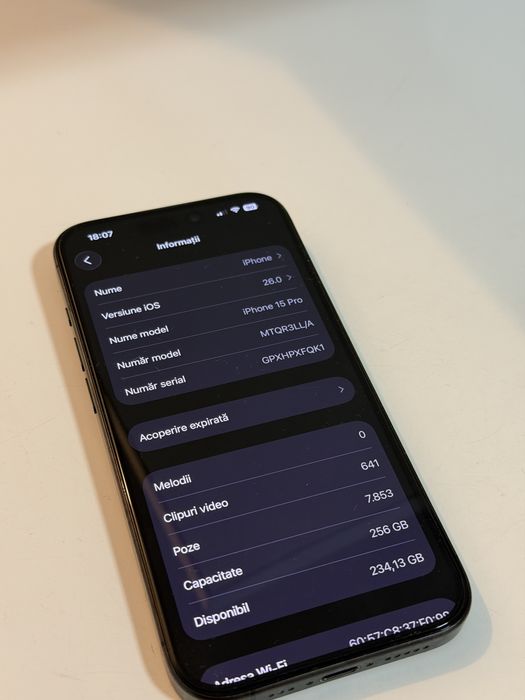 iPhone 15Pro 256GB Black titanium