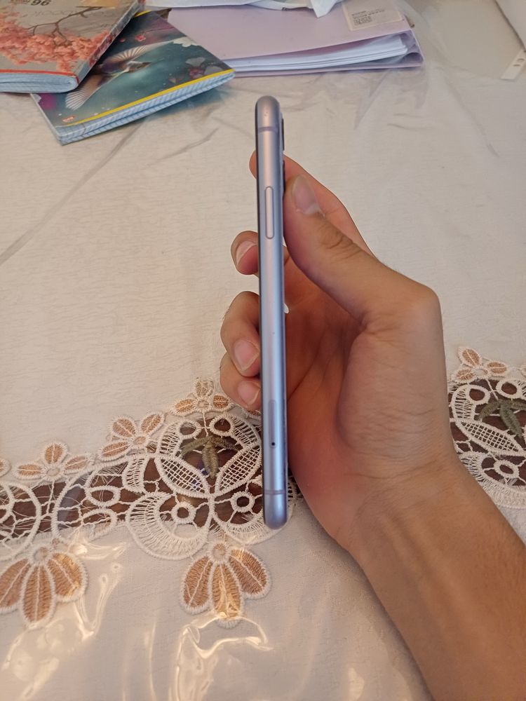 Iphone 11 sotiladi