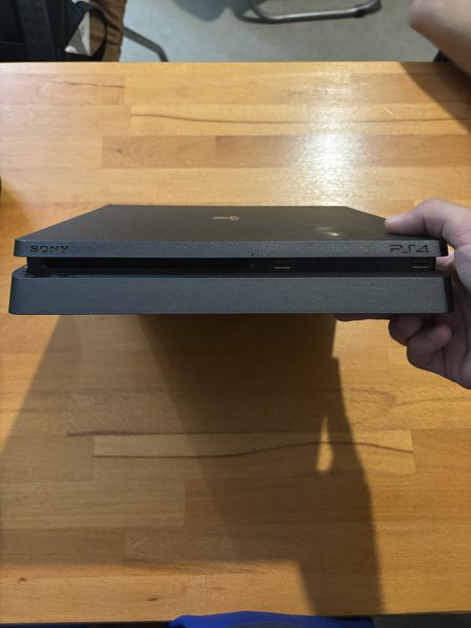 Vand Playstation 4 (Ps4)