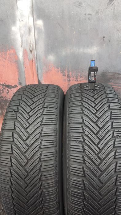 2бр. зимни гуми 205/60/16 Michelin Alpin 6
dot4721
6.7mm
Много добро с