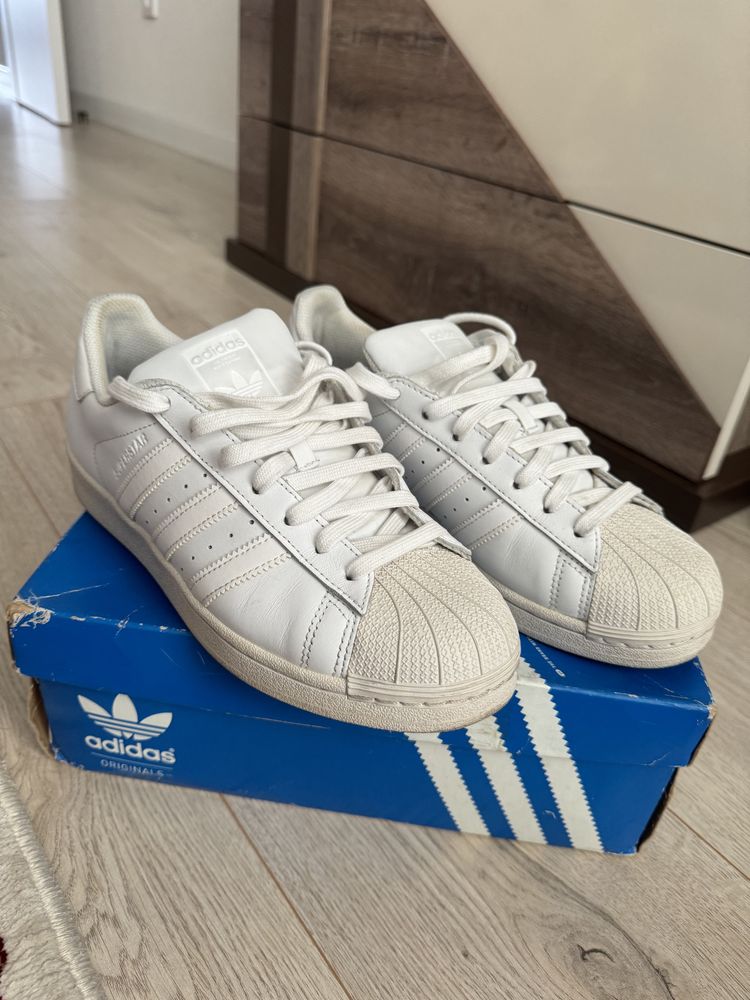 Кроссовки Адидас суперстар Adidas superstar