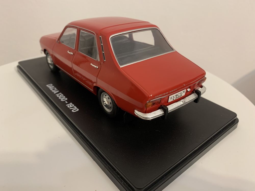 Macheta Dacia 1300 - 1:24 Hachette