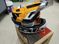 Casca motocross / enduro Leatt 7.5 + ochelari 4.5 marimea L