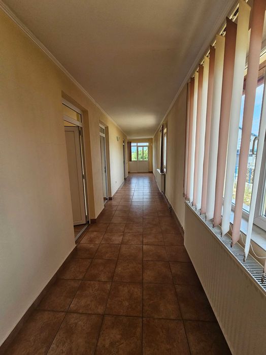 Proprietate sediu administrativ (287 mp) si hală producție (610 mp).