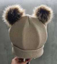 Нова зимна шапка с 2 пухчета