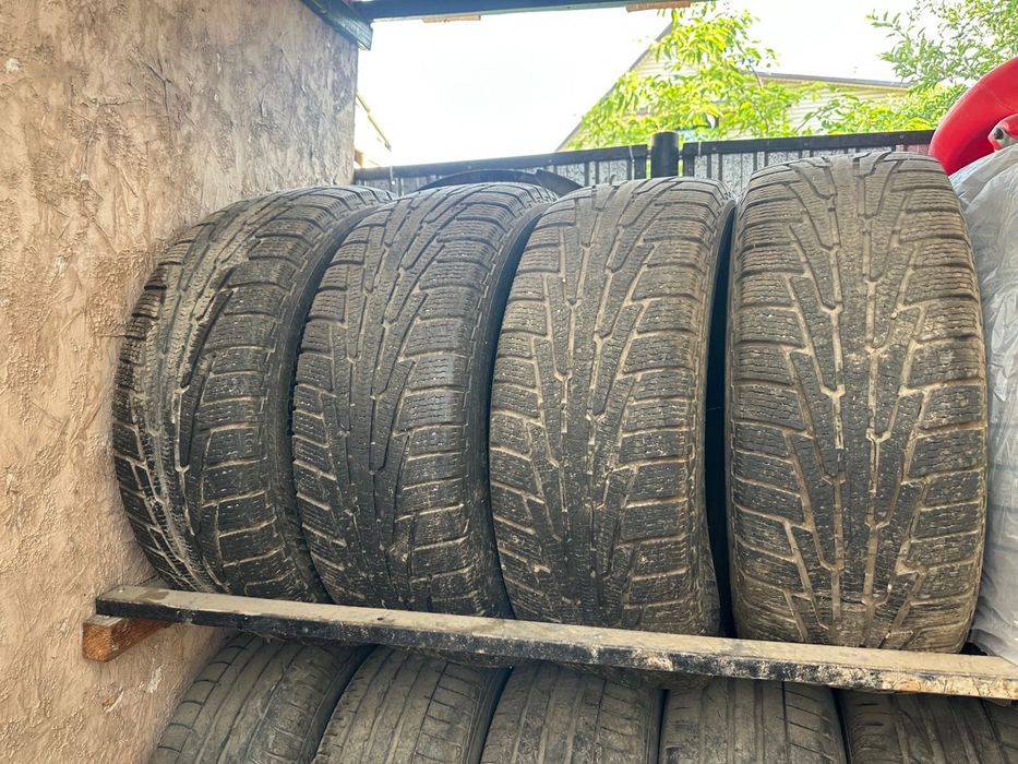 Автошины  на джип зимние