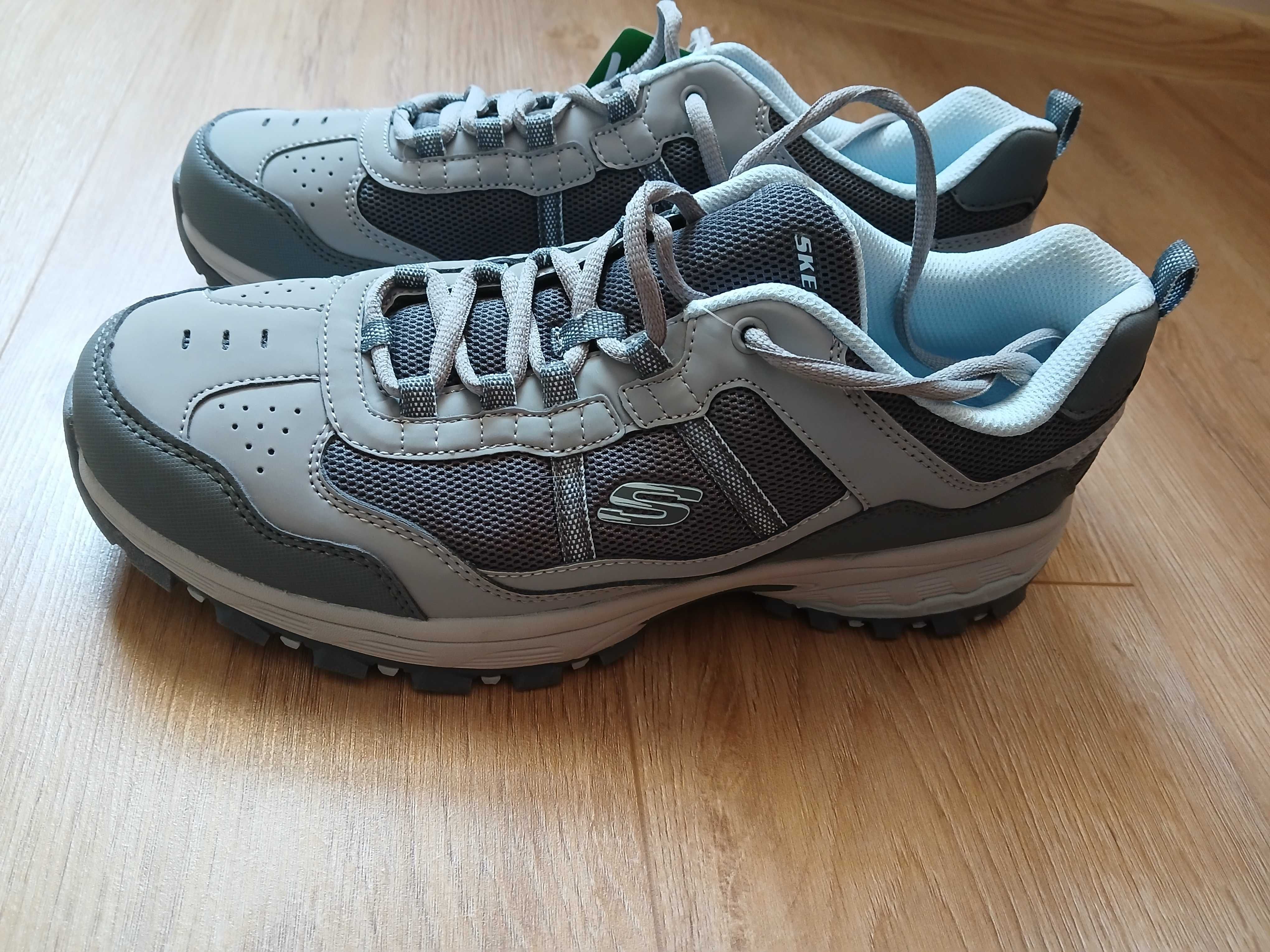НОВИ Туристически обувки Skechers 41 номер