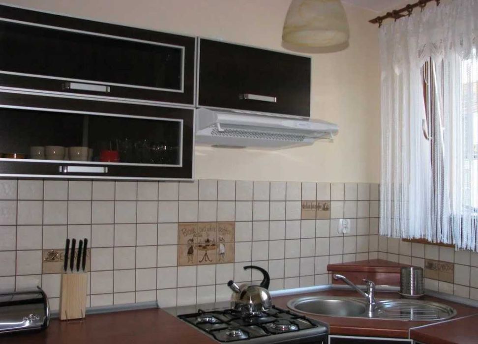 Дава се под наем Едностаен апартамент в Пловдив, Гагарин - 41 кв.м за 204 € - Снимка #2