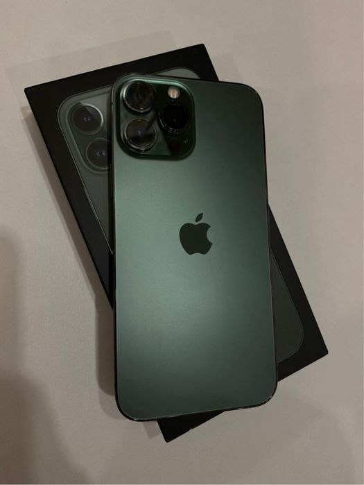 Срочно продам айфон 13 про