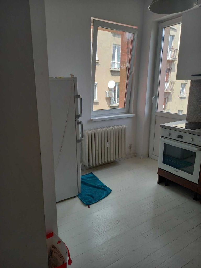 Дава се под наем Двустаен апартамент в София, Център - 80 кв.м за 765 € - Снимка #3