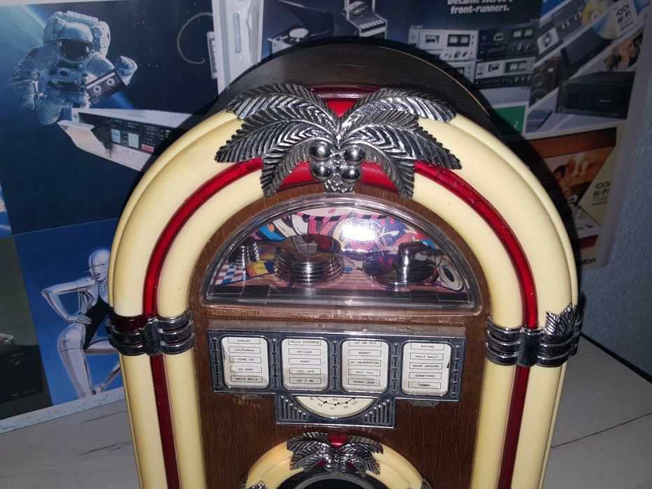 Radio Tonomat Juke Box carcasa de lemn masiv (Germany)