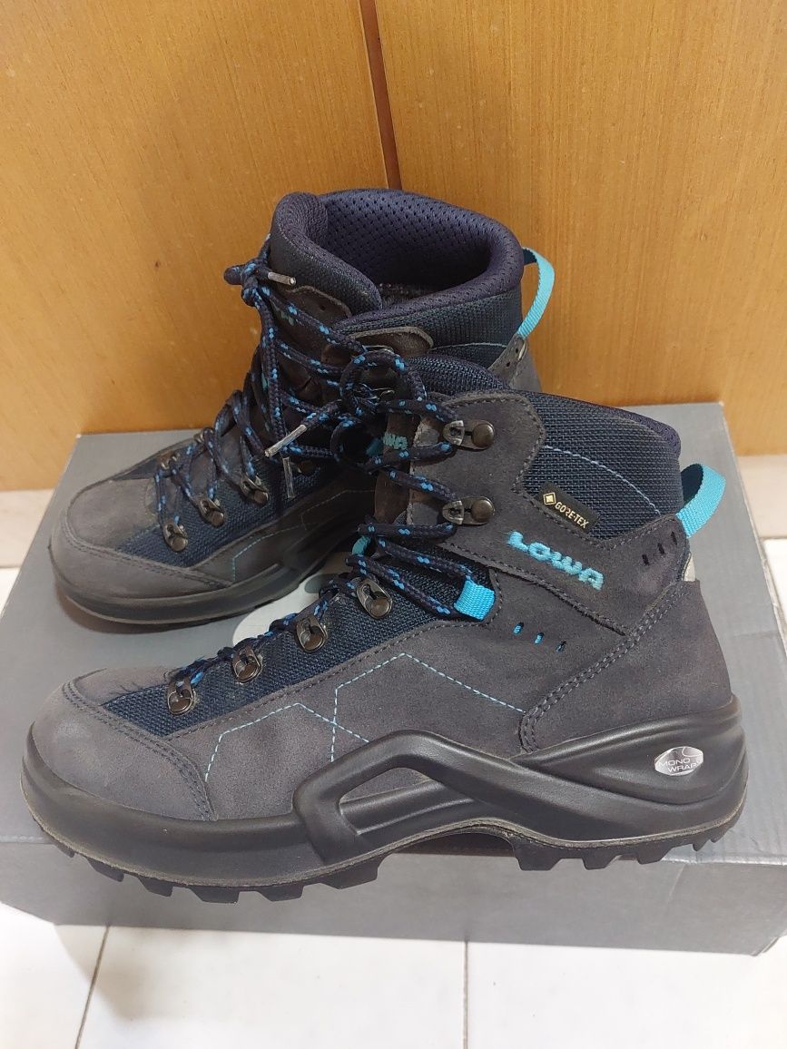 Туристически обувки Lowa GORE-TEX