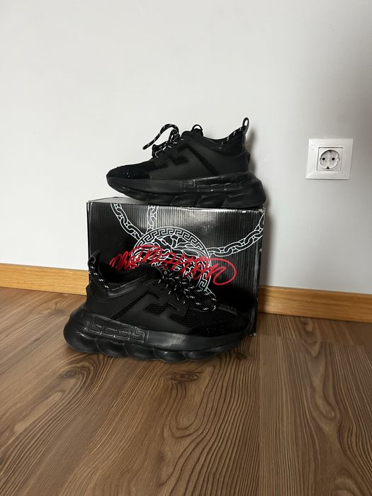 Versace chain reaction tripple black