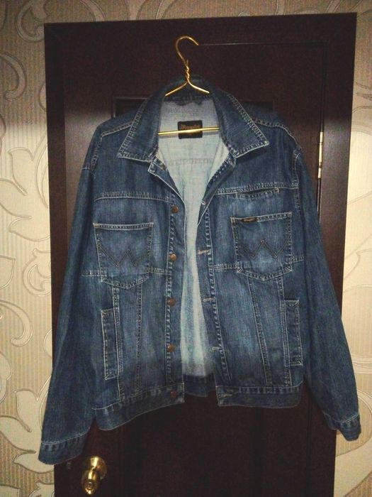 Куртка джинсовая Wrangler.