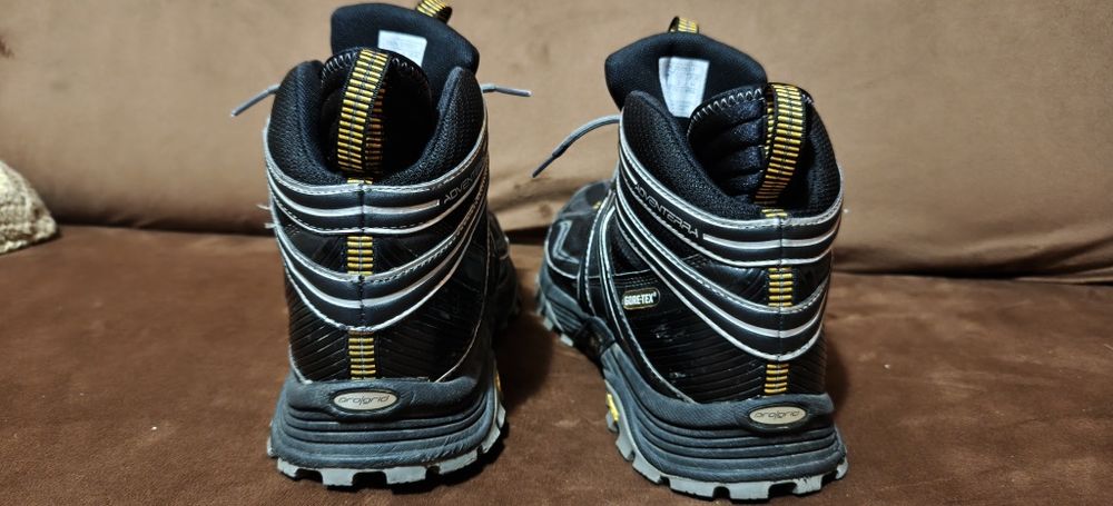 Ghete drumeție Saucony Adventerra