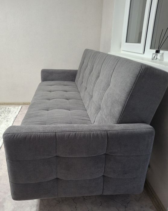 Диван почти новый