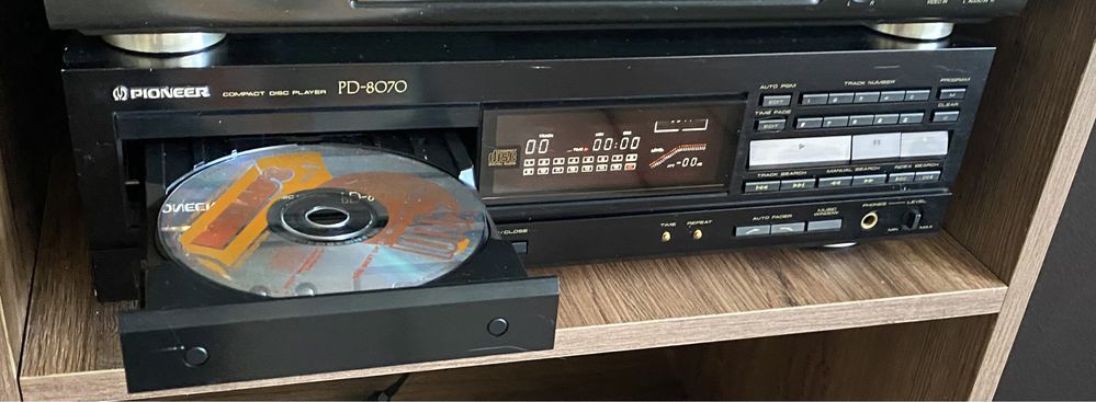 CD плеер Pioneer PD-8070