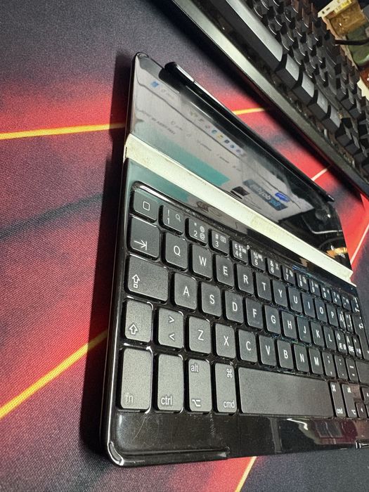 клавиатура Logitech Ultra Thin