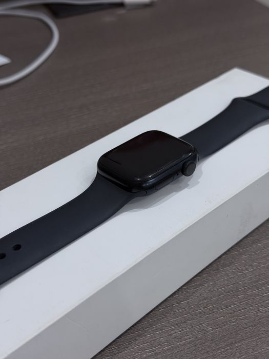 Apple Watch 9 (Mignight M/L, GPS)