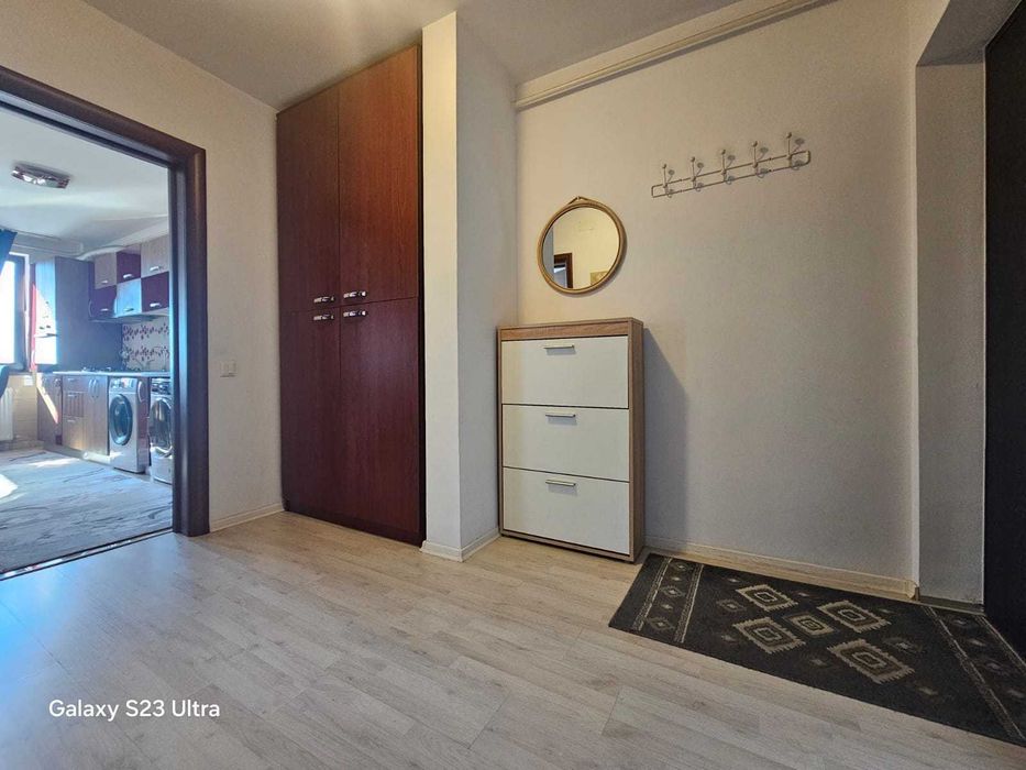 PROPRIETAR. Apartament decomandat 2 camere Râul Doamnei + Boxă subsol