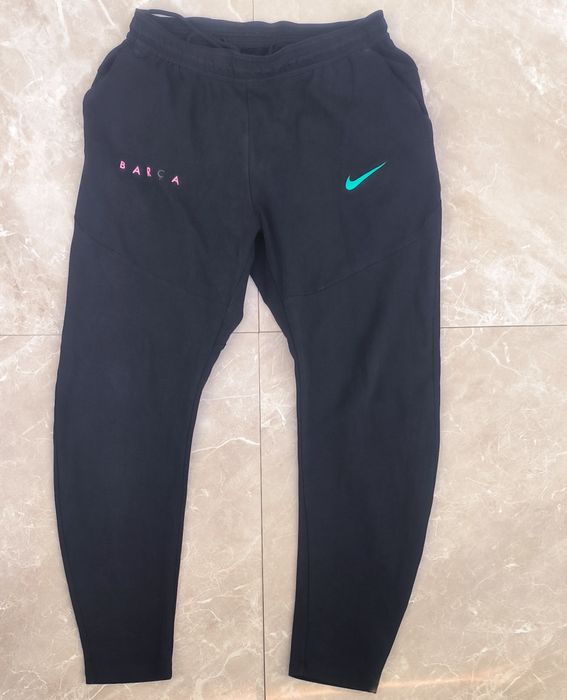 Nike Tech Fleece долнище L размер FC Barcelona 20/21
