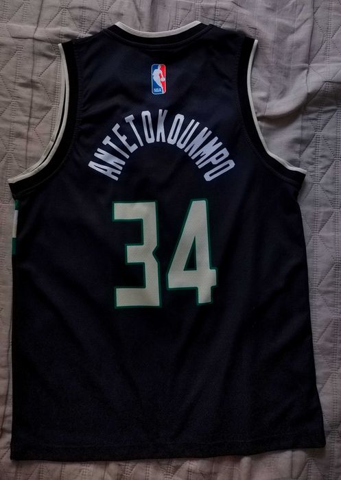 Set Jordan Maiou+Pantalon Scurt Baschet Giannis Antetokunmpo Celtics