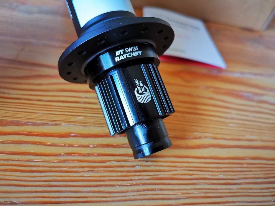 Butuc spate DT SWISS 350 NOU IN CUTIE