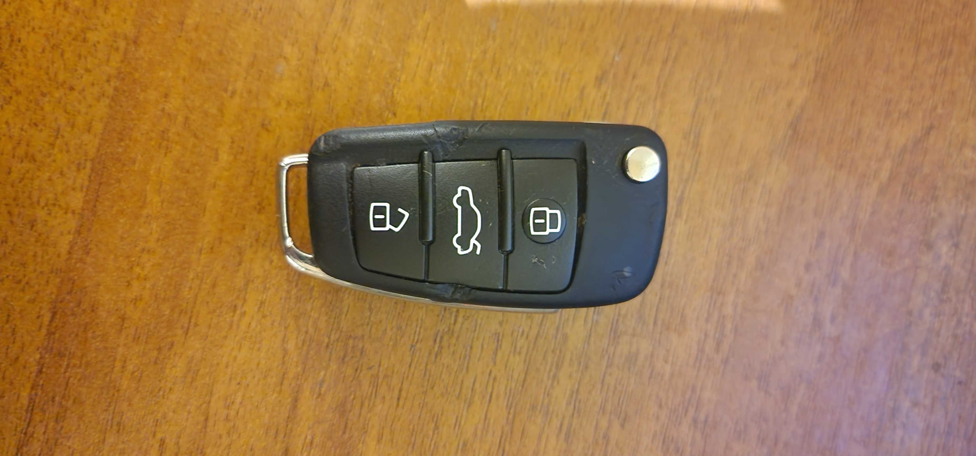 ключ за Audi  с 3 бутона