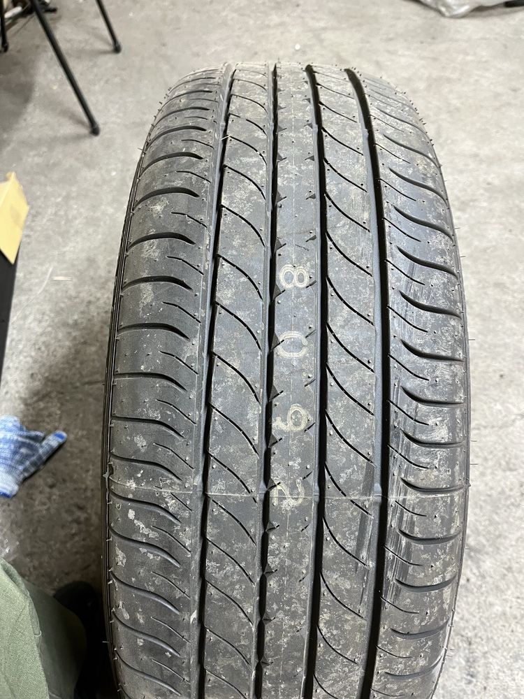 Продам шину DUNLOP
