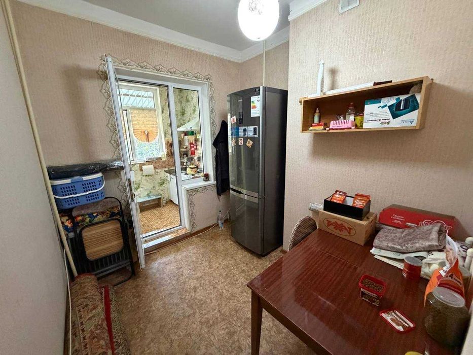 Продаётся 2х комн квартира на 1 этаже Ор-р 6 микрорайон Узбегим