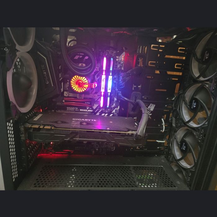 PC Intel i7 8700k, GTX 1080