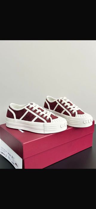 Налични Дамски кецове