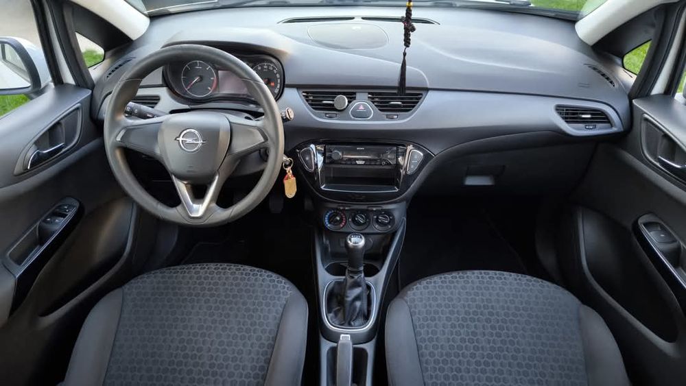 Propietar Opel Corsa 1,3 tdi,an 2017,6700euro!