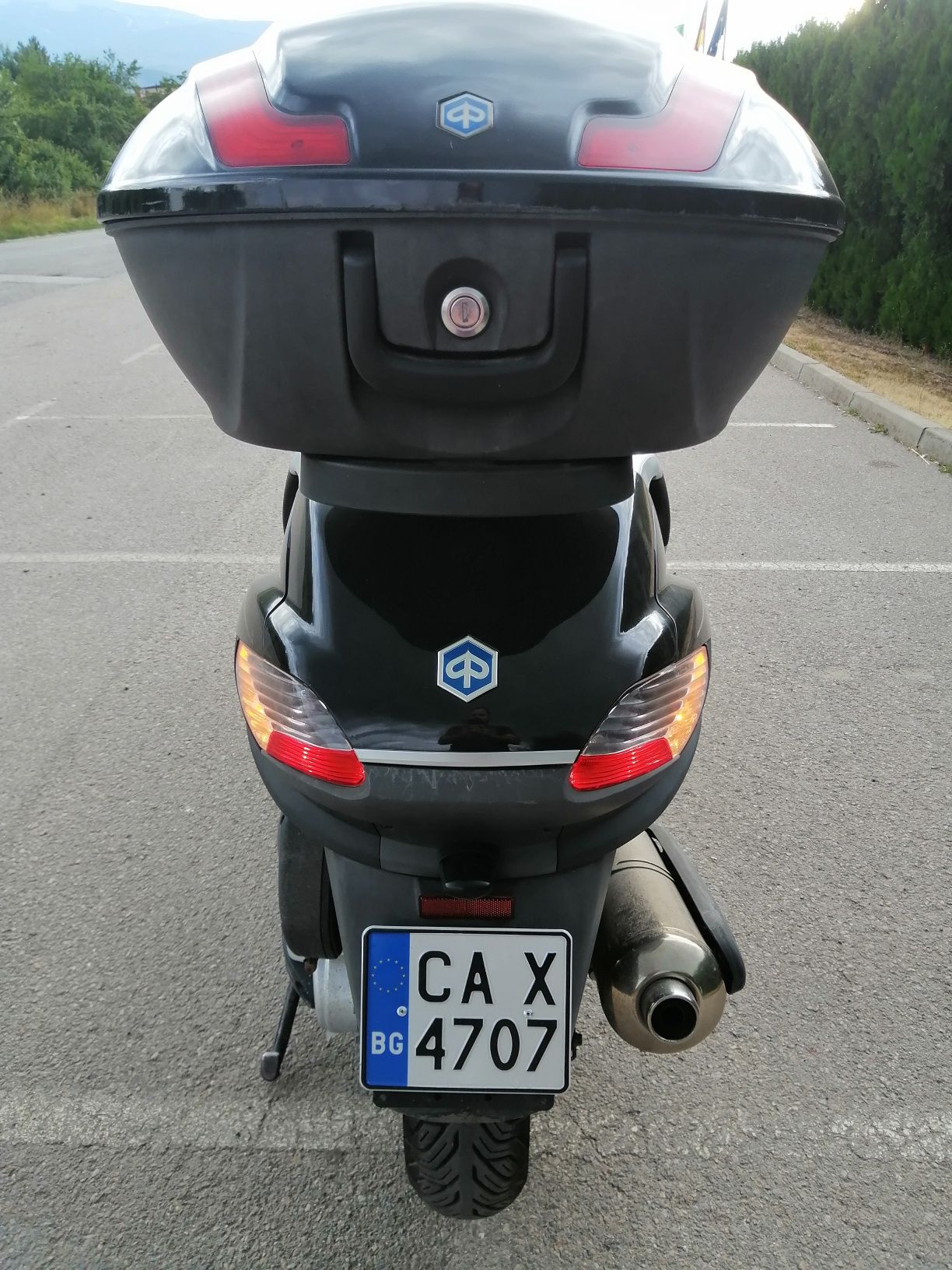 Продавам Piaggio mp3 400cc