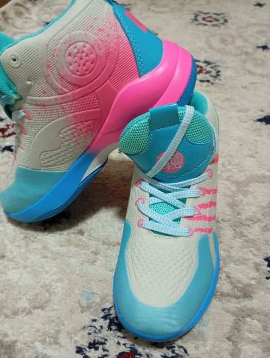 Красовки баскетбольные и обычная